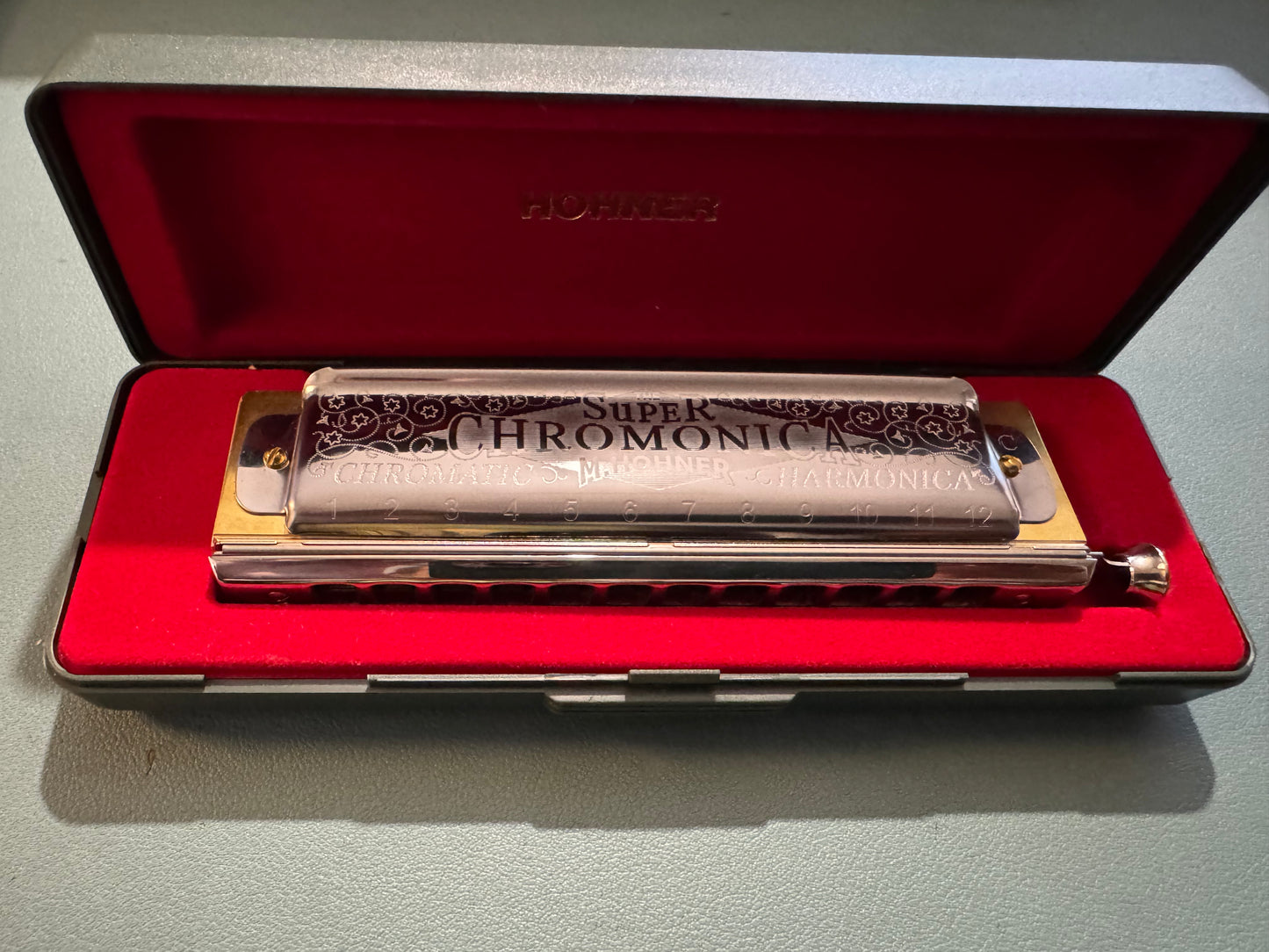 Hohner Armónica Super Chromonica 270-C, plata