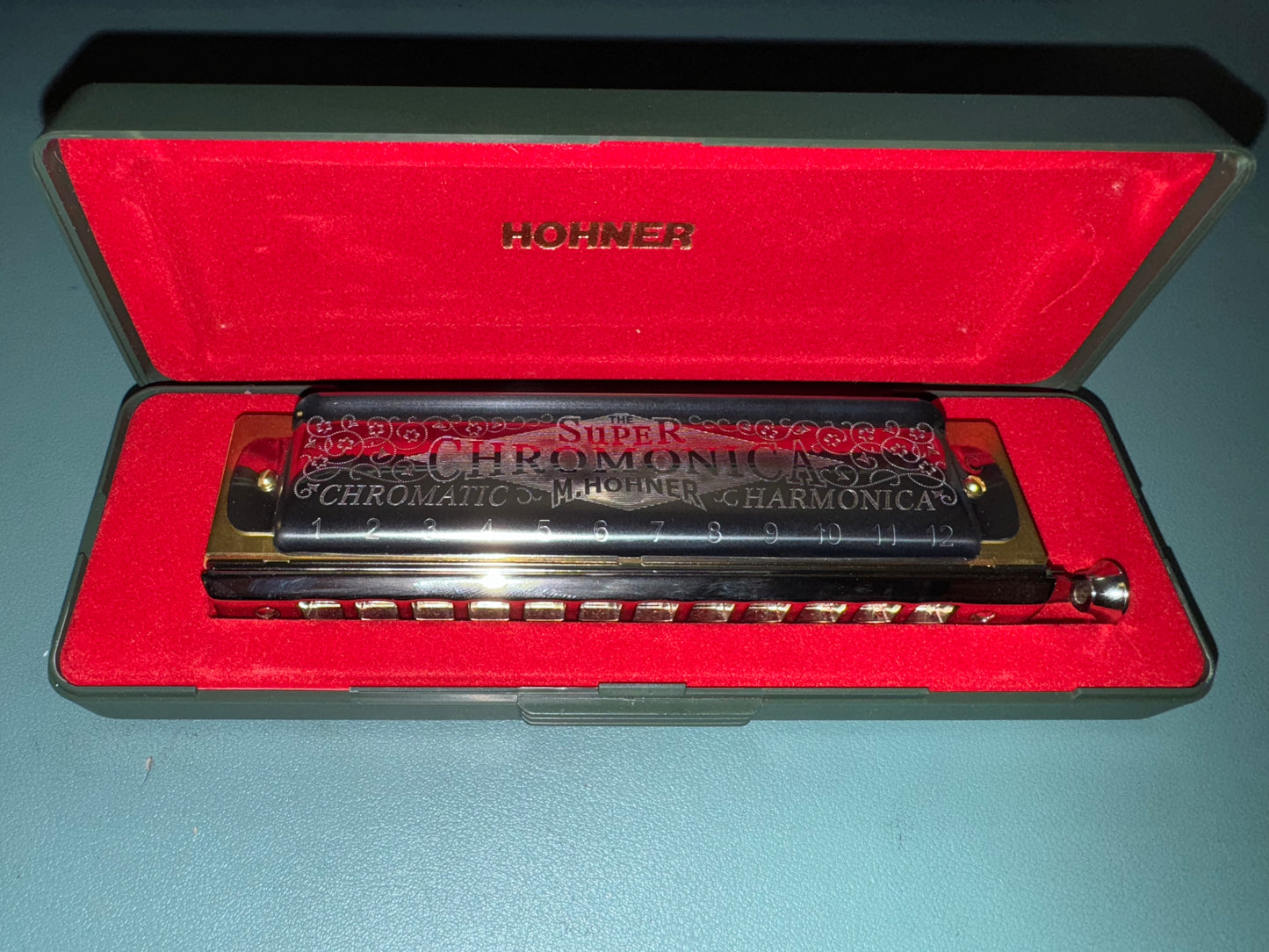 Hohner Armónica Super Chromonica 270-C, plata